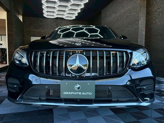 GLC GLC220d 4マチッククーペスポーツ(本革仕様) パノラマサンルーフ パナメリカーナグリル ブルメスターサウンド カーテシライト レザーエクスクルーシブ エアバランスパッケージ レーダーセーフティパッケージ アンビエントライト 360度モニター(3枚目)