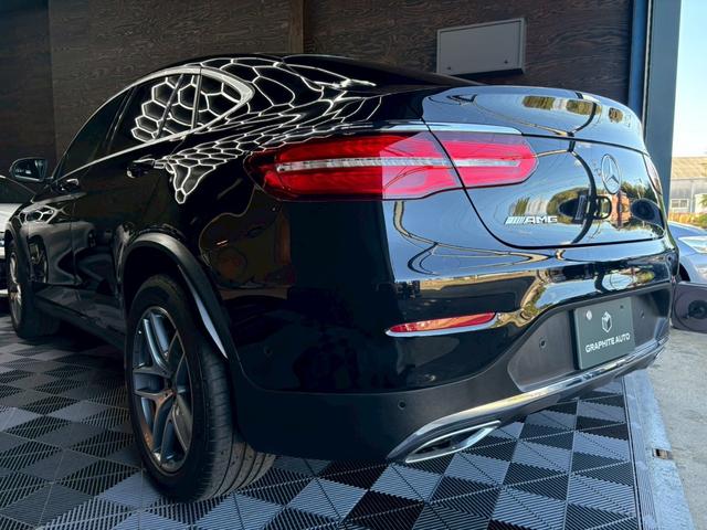 GLC GLC220d 4マチッククーペスポーツ(本革仕様) パノラマサンルーフ パナメリカーナグリル ブルメスターサウンド カーテシライト レザーエクスクルーシブ エアバランスパッケージ レーダーセーフティパッケージ アンビエントライト 360度モニター(9枚目)