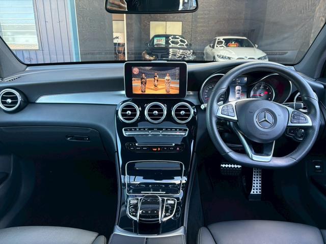 GLC GLC220d 4マチッククーペスポーツ(本革仕様) パノラマサンルーフ パナメリカーナグリル ブルメスターサウンド カーテシライト レザーエクスクルーシブ エアバランスパッケージ レーダーセーフティパッケージ アンビエントライト 360度モニター(10枚目)