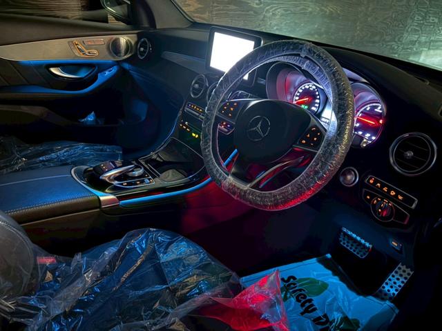 GLC GLC220d 4マチッククーペスポーツ(本革仕様) パノラマサンルーフ パナメリカーナグリル ブルメスターサウンド カーテシライト レザーエクスクルーシブ エアバランスパッケージ レーダーセーフティパッケージ アンビエントライト 360度モニター(26枚目)