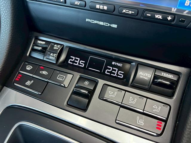 ９１１ ９１１カレラ　スポーツクロノ　スポーツエグゾースト　純正ナビ　バックカメラ　ＥＴＣ　ブラックレザーシート　シートヒーター　ＬＥＤヘッド　ＰＡＤＭ当社対策済み　車検令和９年１０月まで（23枚目）