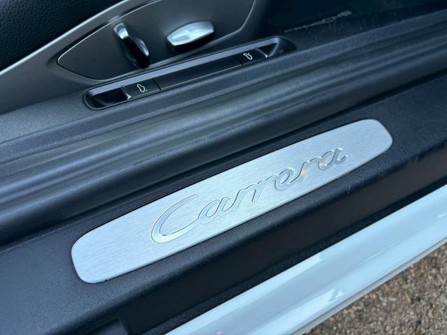 ９１１ ９１１カレラ　スポーツクロノ　スポーツエグゾースト　純正ナビ　バックカメラ　ＥＴＣ　ブラックレザーシート　シートヒーター　ＬＥＤヘッド　ＰＡＤＭ当社対策済み　車検令和９年１０月まで（25枚目）