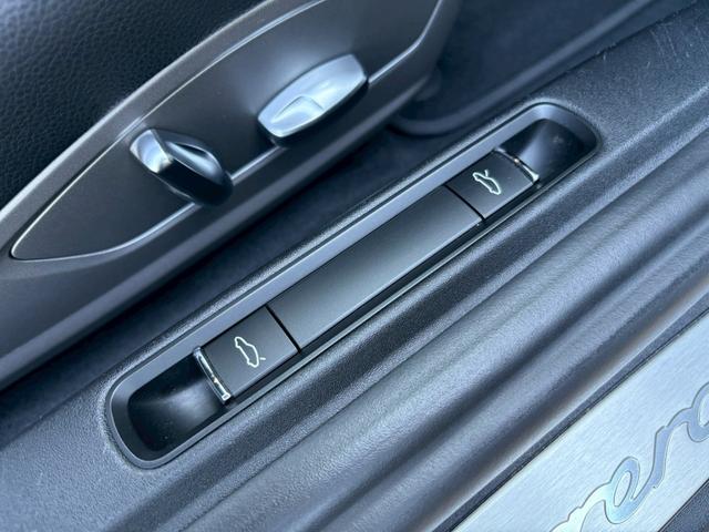 ９１１ ９１１カレラ　スポーツクロノ　スポーツエグゾースト　純正ナビ　バックカメラ　ＥＴＣ　ブラックレザーシート　シートヒーター　ＬＥＤヘッド　ＰＡＤＭ当社対策済み　車検令和９年１０月まで（26枚目）