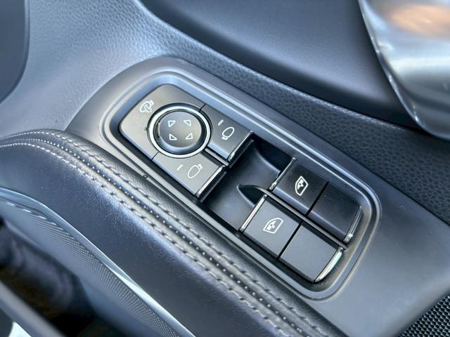 ９１１ ９１１カレラ　スポーツクロノ　スポーツエグゾースト　純正ナビ　バックカメラ　ＥＴＣ　ブラックレザーシート　シートヒーター　ＬＥＤヘッド　ＰＡＤＭ当社対策済み　車検令和９年１０月まで（29枚目）