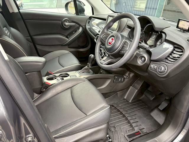 500X クロス ワンオーナー 禁煙車 社外ナビ ETC バックカメラ シートヒーター LEDヘッド・フォグ ルーフレール ドラレコ前後 社外レーダー 純正17インチAW 正規ディーラー記録簿 第三者機関査定実施済み(13枚目)