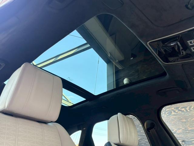 レンジローバーヴェラール ファーストエディション　パノラマガラスルーフ　ＭＥＲＩＤＩＡＮサウンド　専用２２インチＡＷ　マッサージ機能付き　シートヒーター・ベンチレーション　第三者機関査定実施済み　鑑定書付き　正規ディーラー点検記録簿　ＥＴＣ２．０（28枚目）