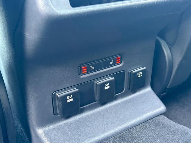 レンジローバーヴェラール ファーストエディション　パノラマガラスルーフ　ＭＥＲＩＤＩＡＮサウンド　専用２２インチＡＷ　マッサージ機能付き　シートヒーター・ベンチレーション　第三者機関査定実施済み　鑑定書付き　正規ディーラー点検記録簿　ＥＴＣ２．０（40枚目）