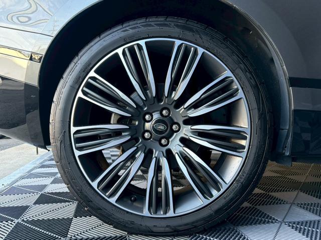 レンジローバーヴェラール ファーストエディション　パノラマガラスルーフ　ＭＥＲＩＤＩＡＮサウンド　専用２２インチＡＷ　マッサージ機能付き　シートヒーター・ベンチレーション　第三者機関査定実施済み　鑑定書付き　正規ディーラー点検記録簿　ＥＴＣ２．０（46枚目）