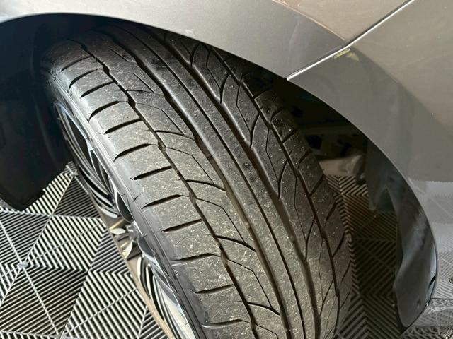 レンジローバーヴェラール ファーストエディション　パノラマガラスルーフ　ＭＥＲＩＤＩＡＮサウンド　専用２２インチＡＷ　マッサージ機能付き　シートヒーター・ベンチレーション　第三者機関査定実施済み　鑑定書付き　正規ディーラー点検記録簿　ＥＴＣ２．０（47枚目）