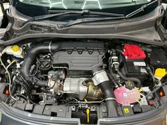 ȤˤƤäƥʥ󥹤򤷤ƤǼ֤Ƥޤ 6