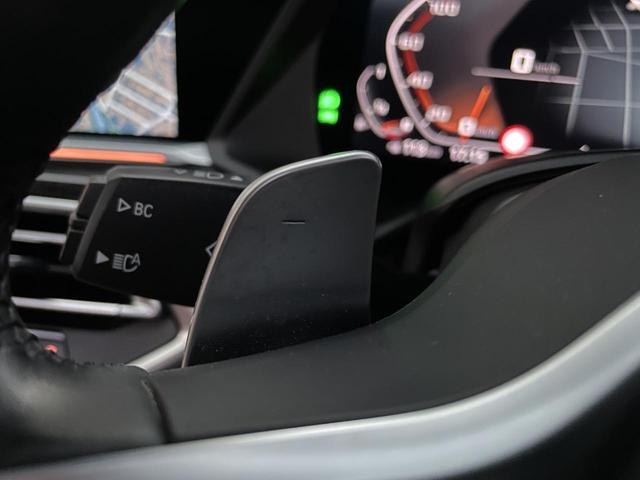 X7 M50i スカイラウンジパノラマサンルーフ・22インチオプションアルミ・2列目コンフォートシート・ウェルネスパッケージ・リアシートエンターテイメントシステムプロフェッショナル・全周囲カメラ 後席モニター(9枚目)