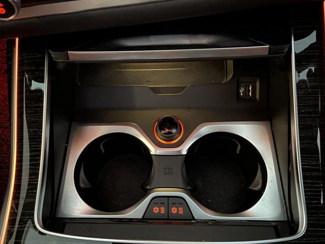 X7 M50i スカイラウンジパノラマサンルーフ・22インチオプションアルミ・2列目コンフォートシート・ウェルネスパッケージ・リアシートエンターテイメントシステムプロフェッショナル・全周囲カメラ 後席モニター(13枚目)