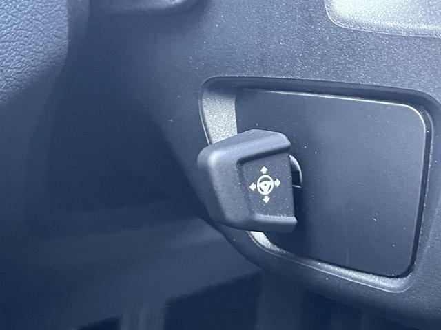 5シリーズ 530i Mスポーツ ヘッドアップディスプレイ アクティブクルーズコントロール 全周囲カメラ 前列シートヒーター 禁煙車  bluetooth 電動リアゲート 黒革シート 純正ナビ(6枚目)