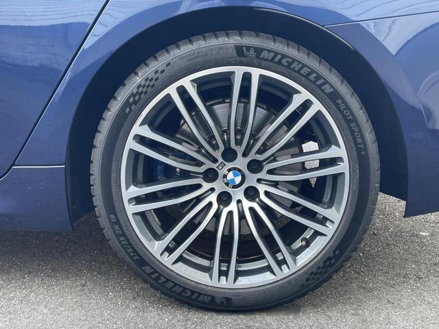 5シリーズ 530i Mスポーツ ヘッドアップディスプレイ アクティブクルーズコントロール 全周囲カメラ 前列シートヒーター 禁煙車  bluetooth 電動リアゲート 黒革シート 純正ナビ(45枚目)