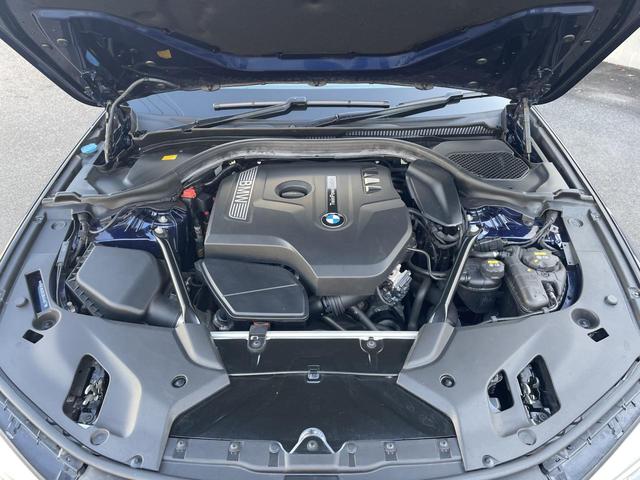 5シリーズ 530i Mスポーツ ヘッドアップディスプレイ アクティブクルーズコントロール 全周囲カメラ 前列シートヒーター 禁煙車  bluetooth 電動リアゲート 黒革シート 純正ナビ(61枚目)