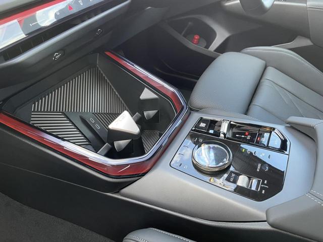 X3 20 xDrive Xライン 試乗車アップ 全席シートヒーター 前席ベンチレーション 20インチアルミ 黒革シート harman/kardonオーディオ ハンズオフアシスト 自動パークアシスト アダプティブクルーズコントロール(12枚目)