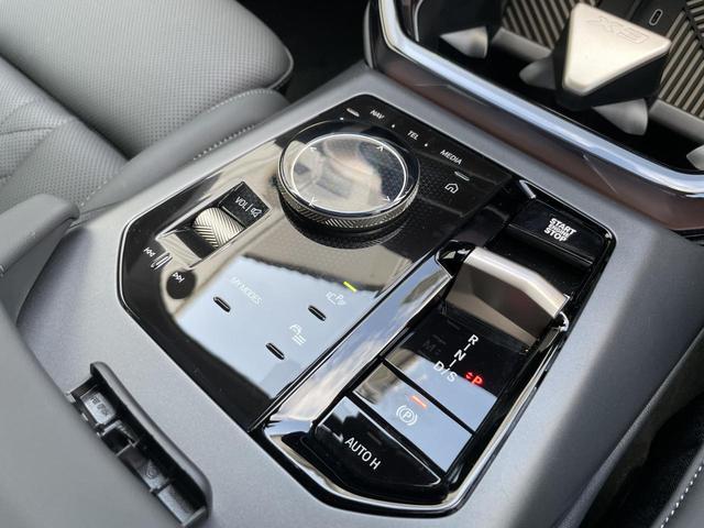 X3 20 xDrive Xライン 試乗車アップ 全席シートヒーター 前席ベンチレーション 20インチアルミ 黒革シート harman/kardonオーディオ ハンズオフアシスト 自動パークアシスト アダプティブクルーズコントロール(13枚目)