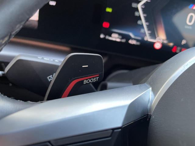 2シリーズ 218dアクティブツアラー Mスポーツ テクノロジーPKG・ヘッドアップディスプレイ・アダプティブクルーズコントロール・17インチ純正ホイール・ディーゼルターボ・Bluetooth接続・前席パワーシート・純正ナビ・衝突軽減装置(10枚目)