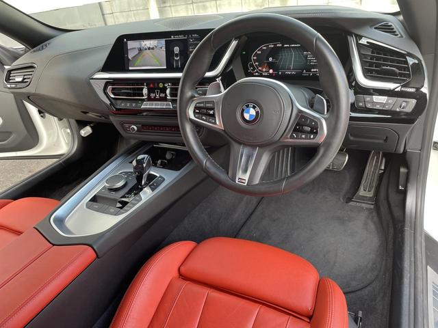 Ｚ４ Ｍ４０ｉ　ヘッドアップディスプレイ　Ｈａｒｍａｎ／Ｋａｒｄｏｎ　１９インチ純正ホイール　前列シートヒーター　禁煙車　　ｂｌｕｅｔｏｏｔｈ　純正ナビ　前席パワーシート　Ａｐｐｌｅ　Ｃａｒ　Ｐｌａｙ（4枚目）