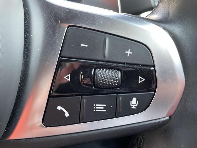 Ｚ４ Ｍ４０ｉ　ヘッドアップディスプレイ　Ｈａｒｍａｎ／Ｋａｒｄｏｎ　１９インチ純正ホイール　前列シートヒーター　禁煙車　　ｂｌｕｅｔｏｏｔｈ　純正ナビ　前席パワーシート　Ａｐｐｌｅ　Ｃａｒ　Ｐｌａｙ（6枚目）