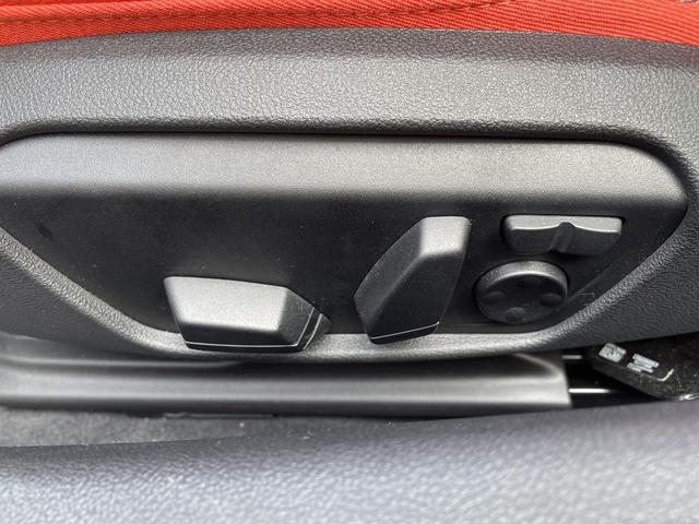 Ｚ４ Ｍ４０ｉ　ヘッドアップディスプレイ　Ｈａｒｍａｎ／Ｋａｒｄｏｎ　１９インチ純正ホイール　前列シートヒーター　禁煙車　　ｂｌｕｅｔｏｏｔｈ　純正ナビ　前席パワーシート　Ａｐｐｌｅ　Ｃａｒ　Ｐｌａｙ（23枚目）