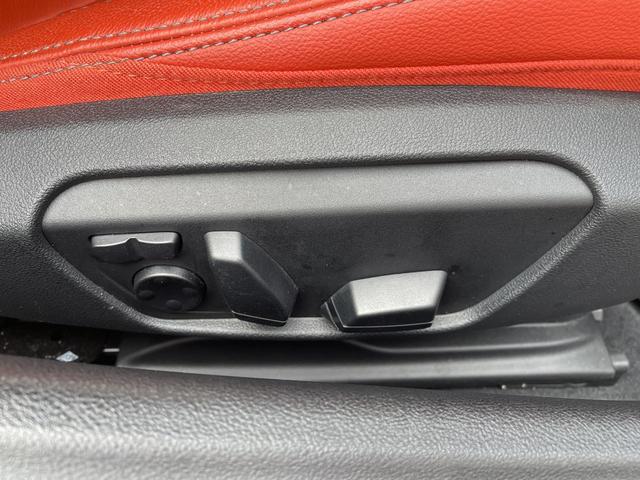 Ｚ４ Ｍ４０ｉ　ヘッドアップディスプレイ　Ｈａｒｍａｎ／Ｋａｒｄｏｎ　１９インチ純正ホイール　前列シートヒーター　禁煙車　　ｂｌｕｅｔｏｏｔｈ　純正ナビ　前席パワーシート　Ａｐｐｌｅ　Ｃａｒ　Ｐｌａｙ（24枚目）