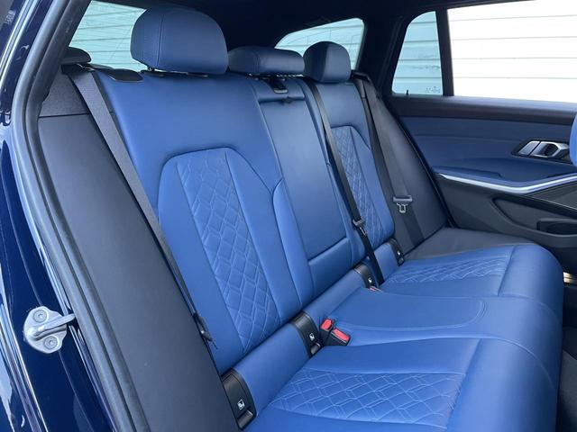 シートの使用感・破れ・へたりも少なく、ご覧の通りきれいな状態を維持しております。また、室内クリーニング・コーティングもご用命いただけますので、お気軽のご相談ください。