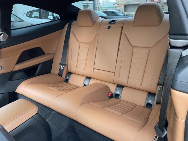 4シリーズ 420iクーペ Mスポーツ 認定中古車 2年保証付 コニャック色皮シート ACC 純正ナビ 全周囲カメラ 純正18インチAW パワーバックドア 前席シートヒーター LEDヘッドライト Apple CarPlay(11枚目)