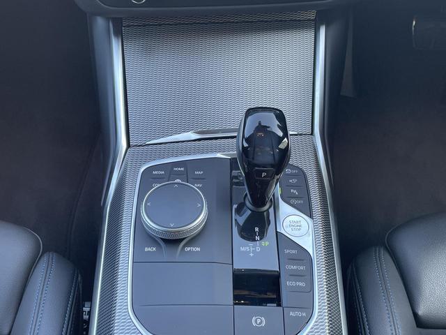 3シリーズ 320d xDriveツーリングMスポツEDジョイ+ 認定中古車 2年保証付 ACC 4WD OP19インチAW 全周囲カメラ ハーフレザーシート ルーフレール パワーリアゲート 前席シートヒーター 純正ナビ LEDヘッドライト ビルトインETC(34枚目)