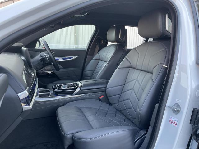 7シリーズ 740i エクセレンス 認定中古車 2年保証付 ACC  Individual エクステンド・ブラックレザー・メリノ・シート Bowers &Wilking パノラマ・ガラス・サンルーフ 全周囲カメラ パワーリアゲート(8枚目)