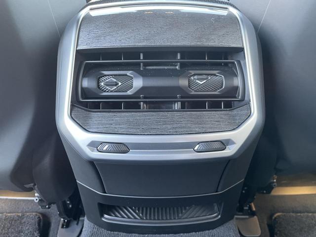 7シリーズ 740i エクセレンス 認定中古車 2年保証付 ACC  Individual エクステンド・ブラックレザー・メリノ・シート Bowers &Wilking パノラマ・ガラス・サンルーフ 全周囲カメラ パワーリアゲート(12枚目)