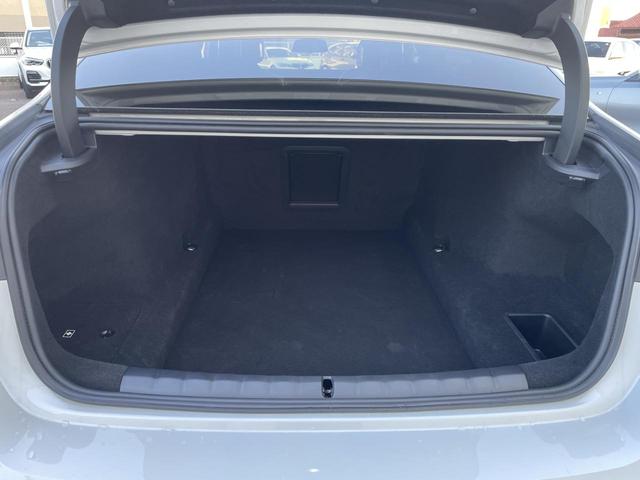 7シリーズ 740i エクセレンス 認定中古車 2年保証付 ACC  Individual エクステンド・ブラックレザー・メリノ・シート Bowers &Wilking パノラマ・ガラス・サンルーフ 全周囲カメラ パワーリアゲート(14枚目)