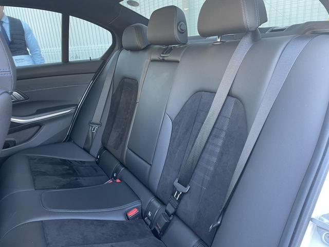 3シリーズ 318i Mスポーツ 認定中古車 2年保証付 ACC ハーフレザーシート 全周囲カメラ LEDヘッドライト 純正ナビ ビルトインETC 純正18インチAW(11枚目)