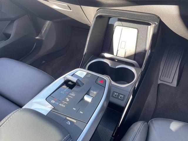 X1 xDrive 20d xライン 認定中古車 2年保証付 禁煙車 カーブドディスプレイ ハイラインPKG OP19インチAW ACC 全周囲カメラ harman/kardon パワーバックドア 純正ナビ LEDヘッドライト(40枚目)