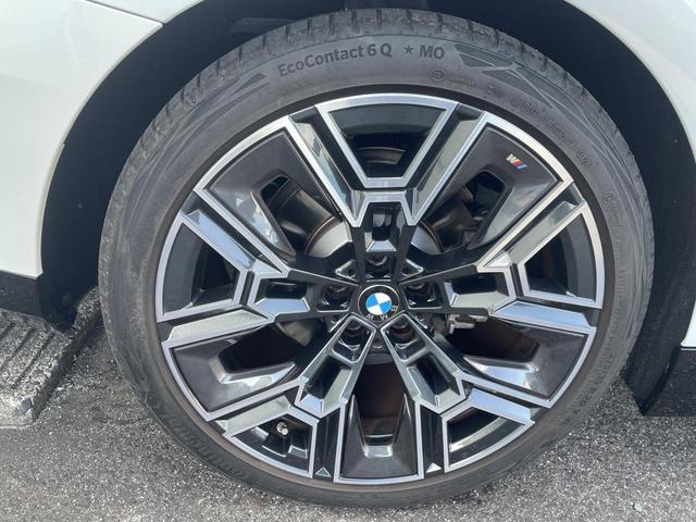 5シリーズ 523d xDriveツーリング Mスポーツ 認定中古車 2年保証付き 禁煙車 カーブドディスプレイ OP20インチAW アイコニックグロー 地上デジタルTV 全周囲カメラ パワーバックドア 純正ナビ ビルトインETC LEDヘッドライト(42枚目)