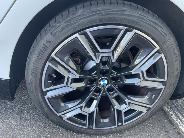 5シリーズ 523d xDriveツーリング Mスポーツ 認定中古車 2年保証付き 禁煙車 カーブドディスプレイ OP20インチAW アイコニックグロー 地上デジタルTV 全周囲カメラ パワーバックドア 純正ナビ ビルトインETC LEDヘッドライト(43枚目)