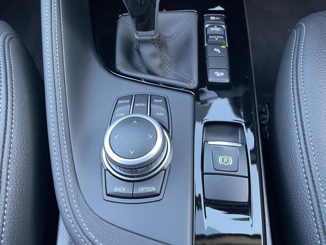 Ｘ１ ｘＤｒｉｖｅ　１８ｄ　ｘライン　認定中古車　２年保証付　ＡＣＣ　禁煙車　４ＷＤ　アンビエントライト　純正ナビ　バックカメラ　パワーバックドア　ＬＥＤヘッドライト　純正１８インチＡＷ　ルーフレール　ハーフレザーシート（39枚目）