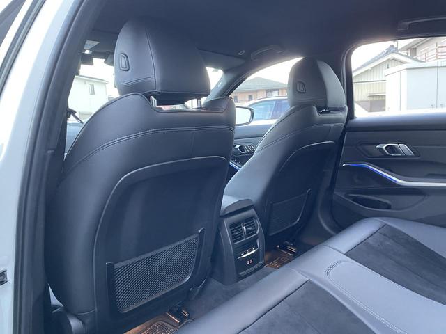 3シリーズ 318i Mスポーツ 認定中古車 2年保証付 禁煙車 ACC 純正18インチAW コンフォートアクセス パーキングアシスト 全周囲カメラ 純正ナビ パワーリアゲート LEDヘッドライト ビルトインETC パワーシート(11枚目)