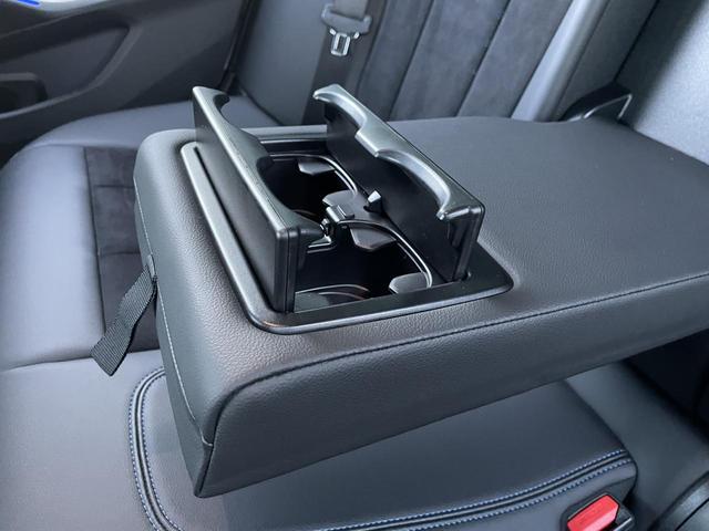 3シリーズ 318i Mスポーツ 認定中古車 2年保証付 禁煙車 ACC 純正18インチAW コンフォートアクセス パーキングアシスト 全周囲カメラ 純正ナビ パワーリアゲート LEDヘッドライト ビルトインETC パワーシート(12枚目)