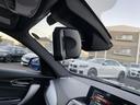 自動防眩機能を備えたルームミラー。ETC車載器を搭載しておりスタイリッシュかつ機能性を兼ね備えております。