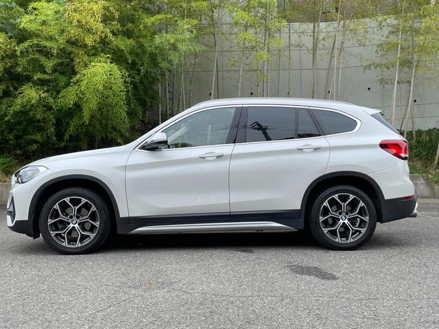 Ｘ１ ｘＤｒｉｖｅ　１８ｄ　ｘライン　認定中古車　ワンオーナー　純正ナビ　白革シート　パノラマサンルーフ　バックカメラ　アダプティブクルーズコントロール　シートヒーター　メモリー機能付パワーシート　電動リアゲート　衝突軽減ブレーキ（22枚目）