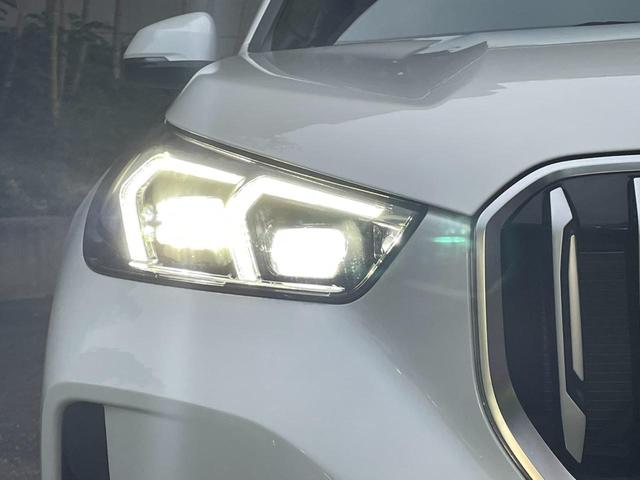 X1 xDrive 20i Mスポーツ 認定中古車 4WD カーブドディスプレイ ハーフレザーシート アップルカープレイ アダプティブクルーズコントロール サラウンドビューモニター ワイヤレスチャージング シートヒーター アダプティブLED(19枚目)