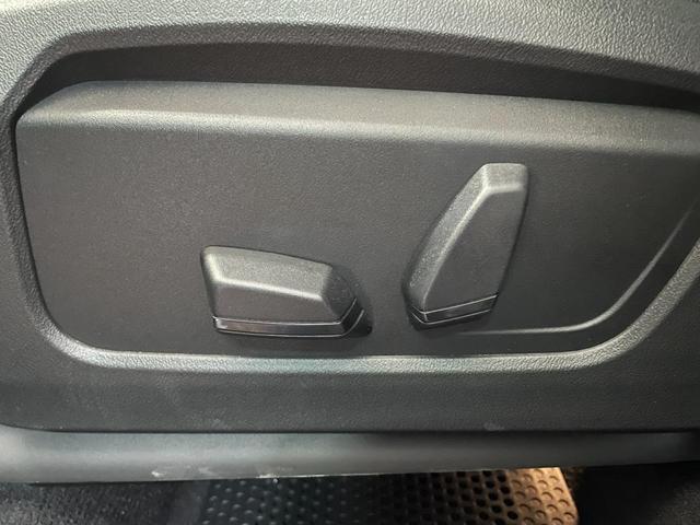 X1 xDrive 20i Mスポーツ 認定中古車 4WD カーブドディスプレイ ハーフレザーシート アップルカープレイ アダプティブクルーズコントロール サラウンドビューモニター ワイヤレスチャージング シートヒーター アダプティブLED(47枚目)