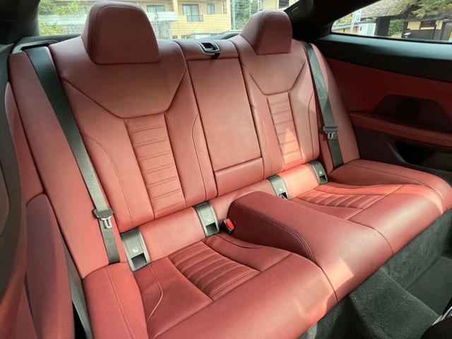 ４シリーズ ４２０ｉクーペ　Ｍスポーツ　認定中古車　純正ナビ　タコラレッドレザー　アップルカープレイ　アダプティブクルーズコントロール　バックカメラ　ワイヤレスチャージング　パワーバックドア　シートヒーター　バリアブルスポーツステアリング（15枚目）