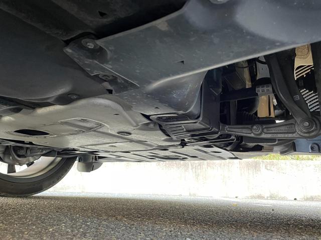 X7 xDrive 40d Mスポーツ 認定中古車 6人乗り スカイラウンジパノラマサンルーフ タルトゥーフォレザー ハーマンカードン シートベンチレーション サラウンドビューモニター 保温保冷カップホルダー OP22インチアルミホイール(64枚目)