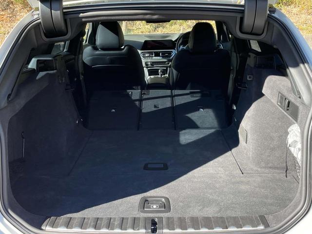 3シリーズ 320d xDriveツーリング Mスポーツ 認定中古車 純正ナビ バックカメラ アップルカープレイ アダプティブクルーズコントロール パワーバックドア ドライビング・アシスト・プロフェッショナル パワーシート 前席シートヒーター フルセグTV(15枚目)