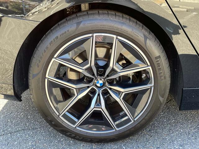 ５シリーズ ５２３ｉ　Ｍスポーツ　認定中古車　Ａｐｐｌｅ　ＣａｒＰｌａｙ　前席メモリー付きパワーシート　前席ランバーサポート　Ｆ／Ｒシートヒーター　フルセグＴＶ　パワーゲート　　インテリアカメラ　純正ナビ　パドルシフト（32枚目）