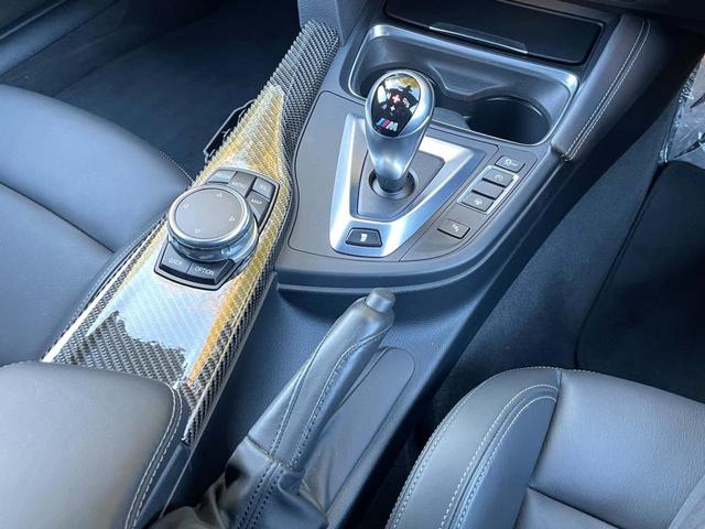 ���Ђł͂a�l�v�I�[�g���[���������p���������܂��B�o�����[���[���i�c���ݒ�^�j�A�X�^���_�[�h���[���i�ʏ�ϓ����j�������p�����܂��B�X�^�b�t�ɂ����k���������B