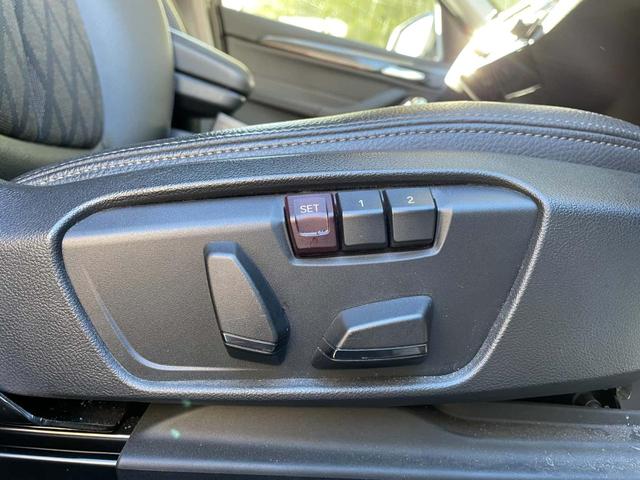 �y����ȃp���[�V�[�g�z����Ȃ̕����V�[�g�|�W�V�����͓d���Őݒ蒸���܂��B���q�l�ł��������܂܊ȒP�ɒ����\�ł��B