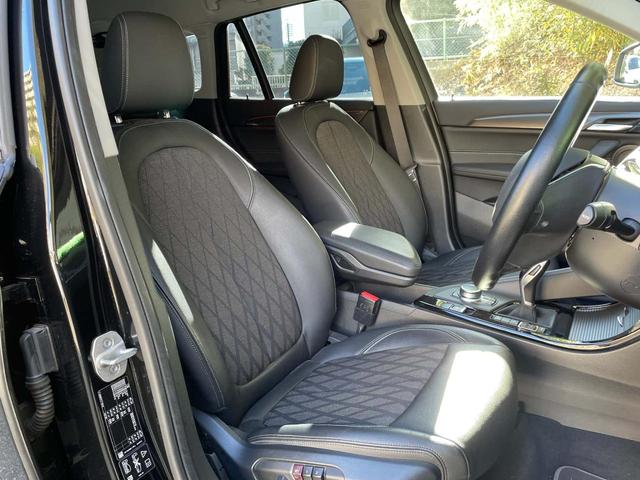 �X�|�[�c�V�[�g�ɂȂ��Ă���܂��̂ŁA�h���C�o�[�̐g�̂��z�[���h���A���肵���h���C�r���O�p�����T�|�[�g�v���܂��B����I�ȉ^�]�ł��A�����Ԃɂ킽��^�]�ł����K�Ȏp����ۂ��߂̐݌v�ɂȂ��Ă���܂��B